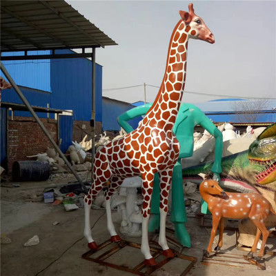 玻璃钢长颈鹿雕塑 鹿的雕塑 加工厂家